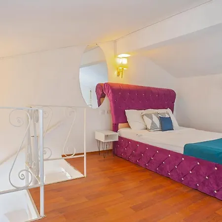 Peace Hotel